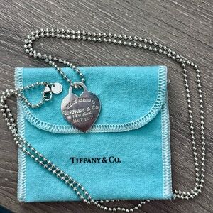 Return To Tiffany & Co. Silver Heart Dog Tag Pendant Necklace Vintage